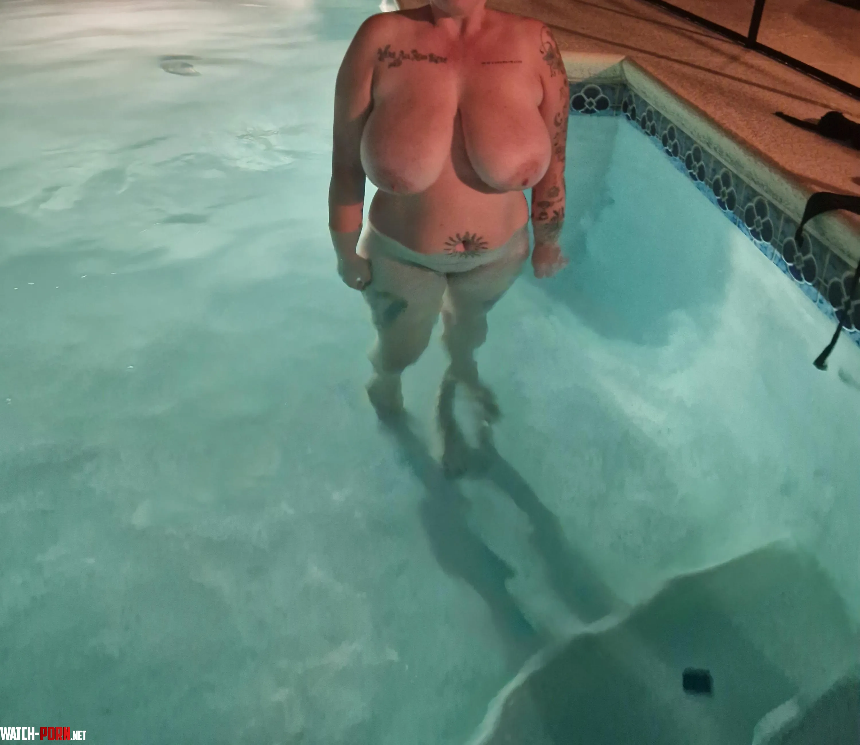 F 45 Can chubby women skinny dip  by louisemilf