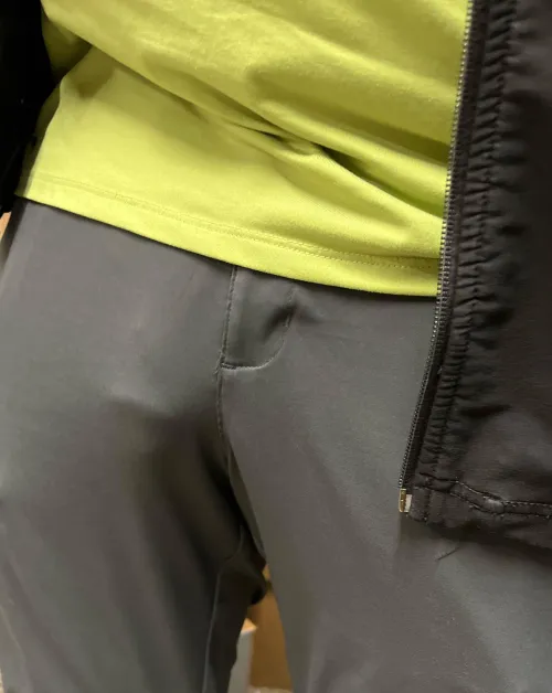 Thumbnail Fashion Dilemma: Analyzing Kylethat1dude's Work Attire at 38