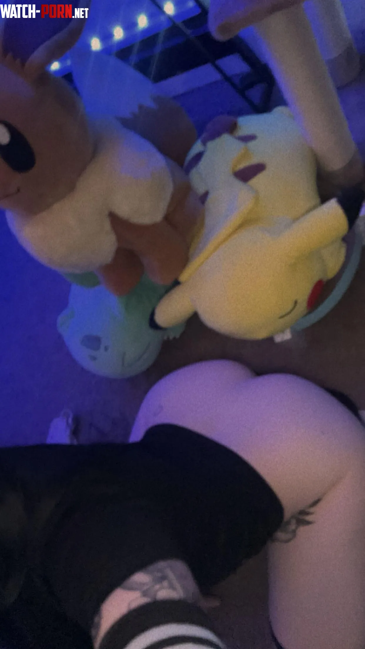 well someones gotta eat it f by Its_YouKittenMe