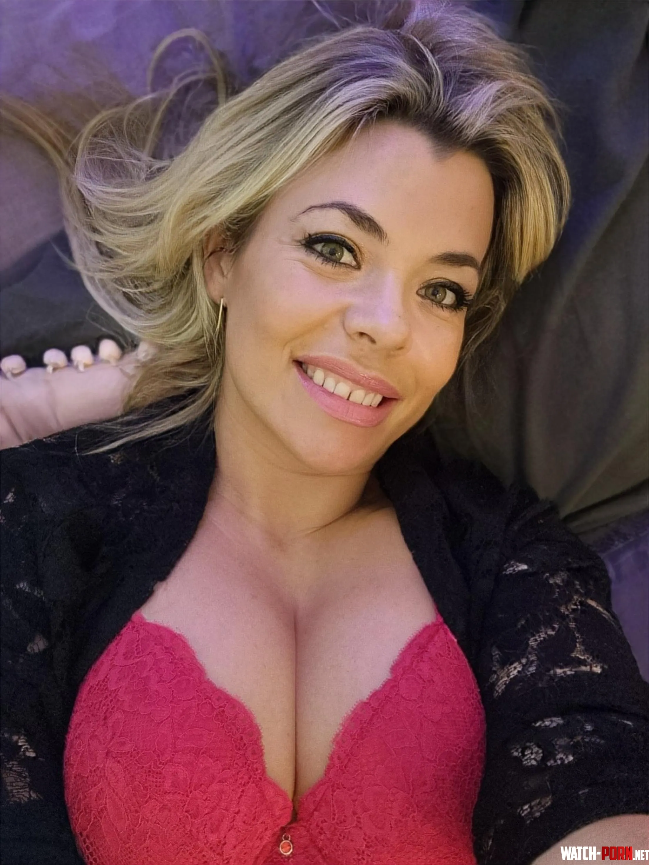 Smiley cleavage  by FrankieFiestyMilf