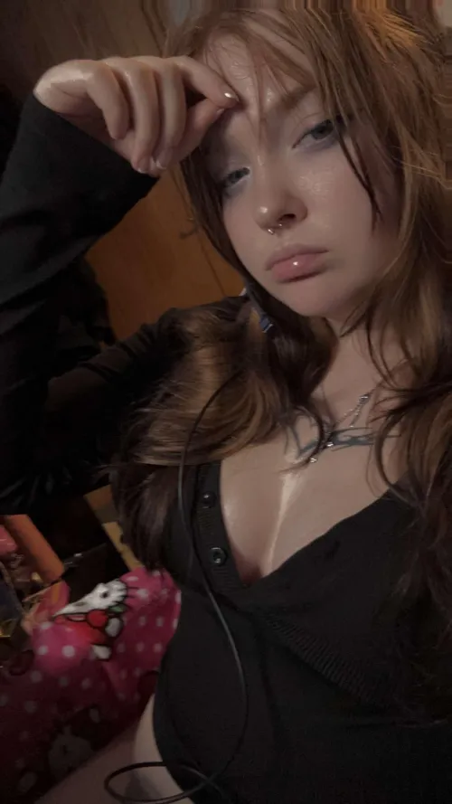 Thumbnail Hey There: kenzie-exe's Friendly Message | slutsofsnapchat