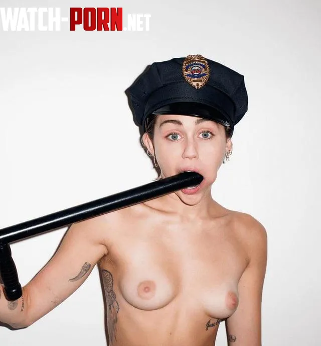 Miley Cyrus by Johntheman117