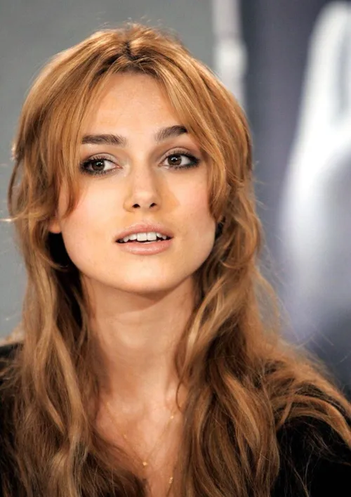 Thumbnail Elegant Beauty: Keira Knightley | Long_oil_