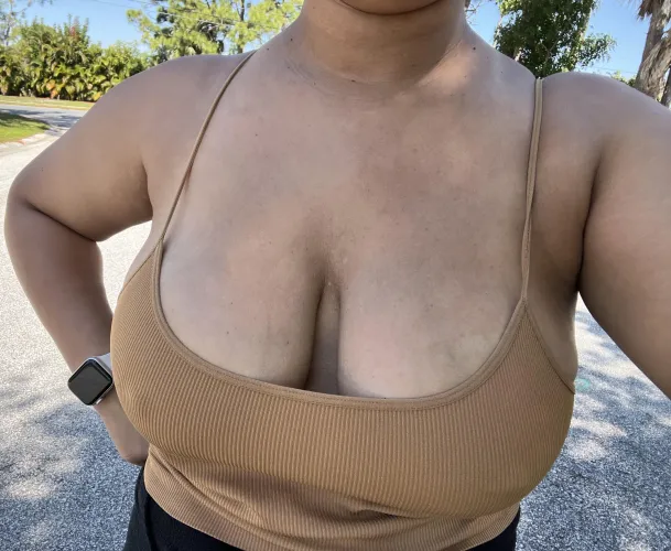 Thumbnail Neighborhood Stroll: Enjoying the Sun Braless and Carefree