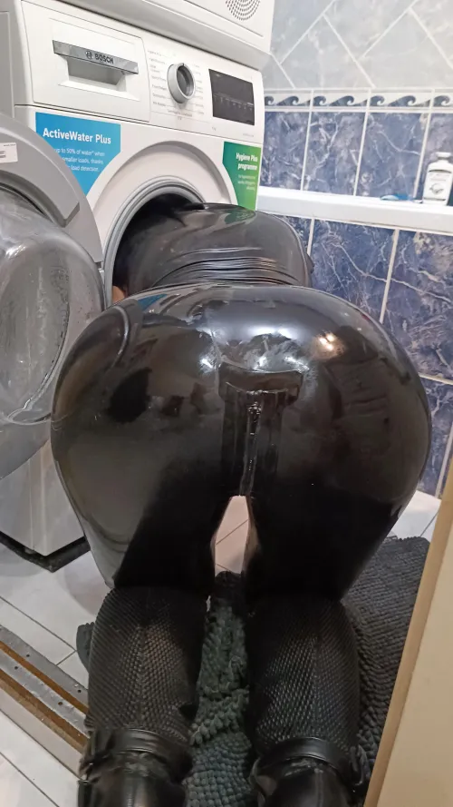 Thumbnail LittleFreya97 Gets Stuck in the Washing Machine in ShinyPorn