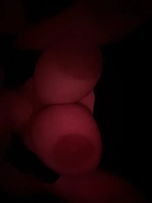 Thumbnail Celebrate NYE with BBW Delights: A Festive Affair