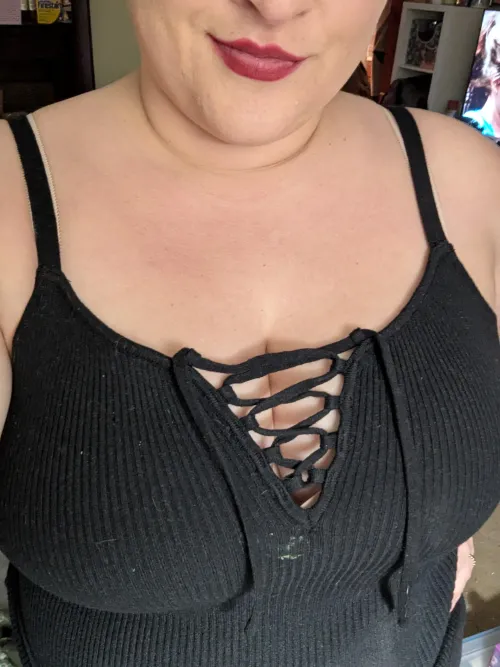 Thumbnail Midwest Welcomes 2025: BBW Joys Await