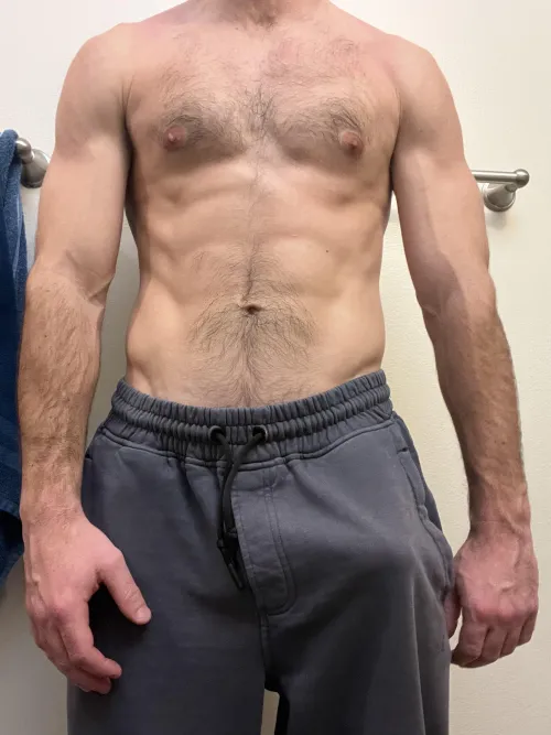 Thumbnail Sweating it Out: Lazy_Enthusiasm9963's Bulge Dilemma