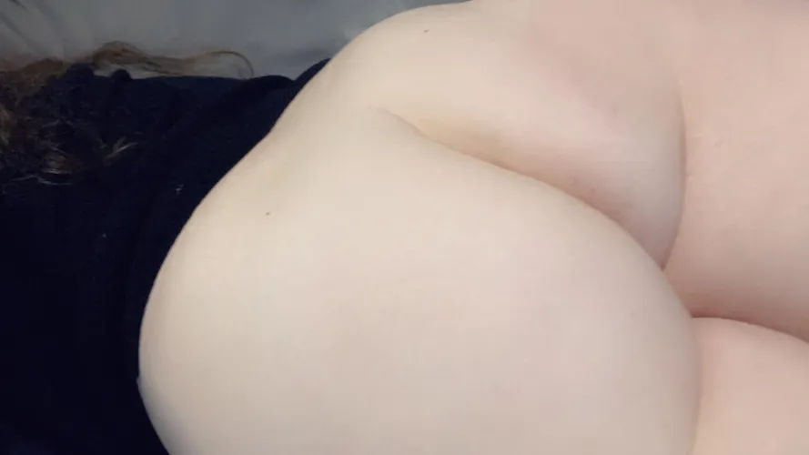 Thumbnail Spank Me: Exploring Desire with Vr69sm in ThickThighs Category