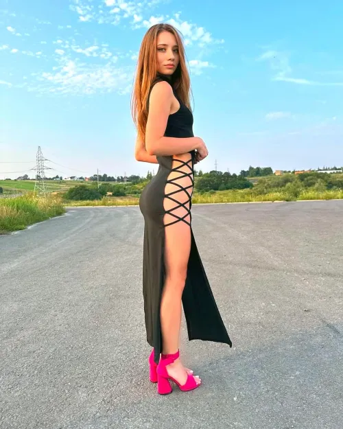 Thumbnail Hot Girl Look in Tight Black Dress | Aviana_Amoeba_1687