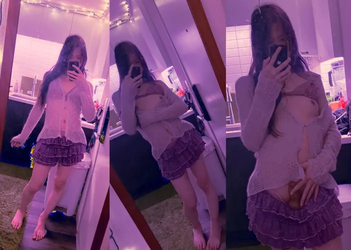 Thumbnail Is this outfit too revealing by amelianyaa