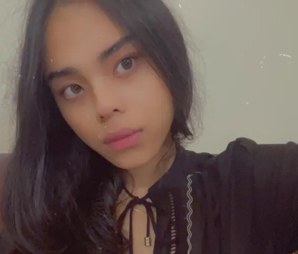 Thumbnail Cant help the resting bitch face  by Substantial-Carob768