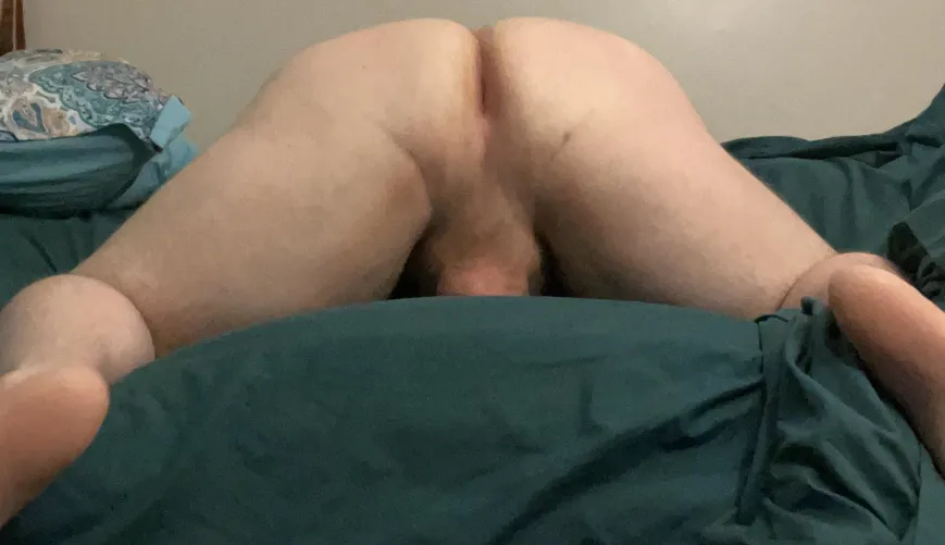 Thumbnail I cant stop humping my bed by tylergh2004