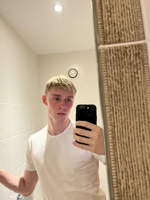 Thumbnail Hey by norwaytwunk