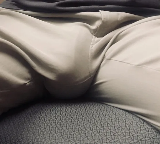 Thumbnail Feel the Freedom: Going Commando at Work