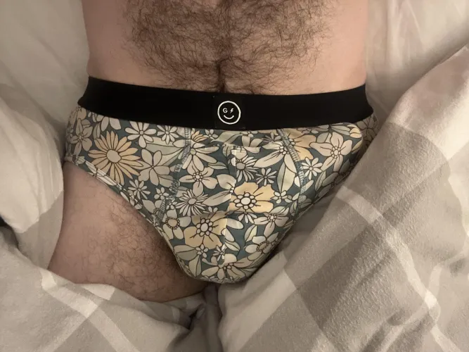 Thumbnail Always to the Left: Bulge Chronicles from the UK