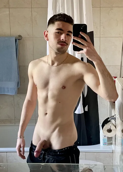 Thumbnail Sunday mirror selfie  by Needee22