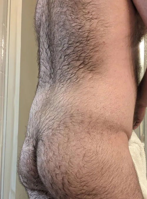 Thumbnail Hope you dont mind a little back hair by dirtyacct1717