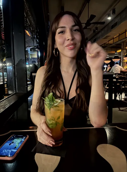 Thumbnail sharing my selfie uWu by EmilyBlakeTGirl