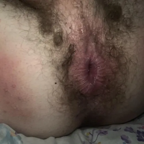 Thumbnail who will stick their big dick in there by klesgyo