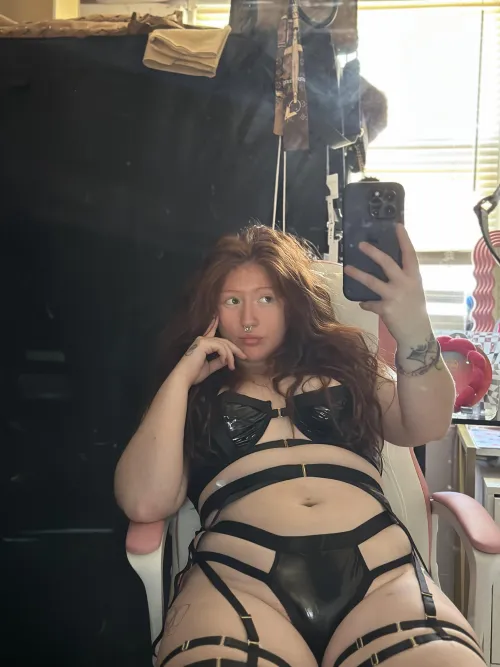 Thumbnail Im waiting for the real man to come in the room and please me while you sitting in the corner of my girls room and watch me get ready to take all of the bull by Independent_Tank_110