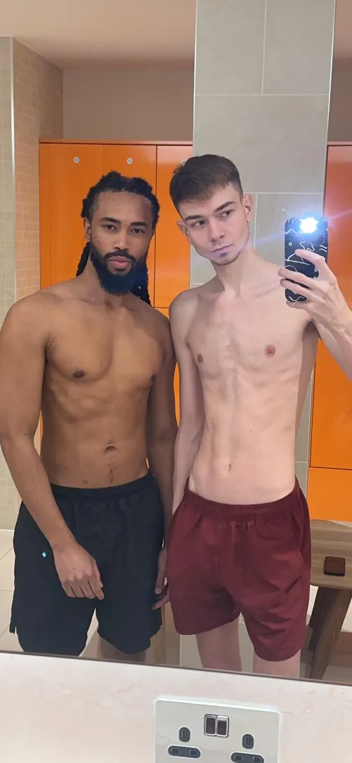 Thumbnail Just two guys in a locker room by Esakee