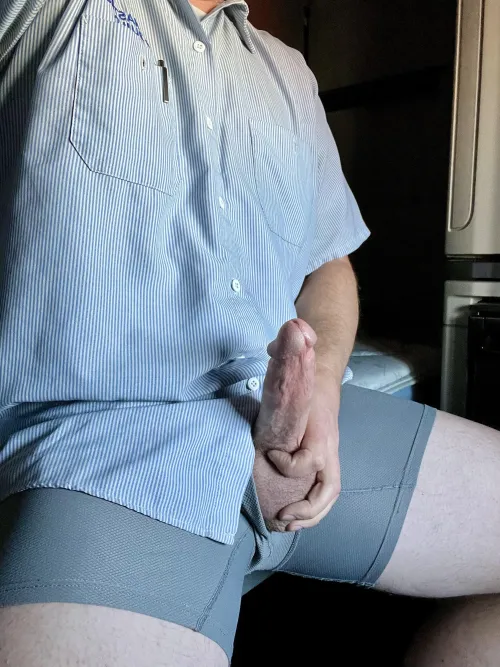 Thumbnail Daddy 43 is horny after work lets make the truck rock  by 1hrd_hubby