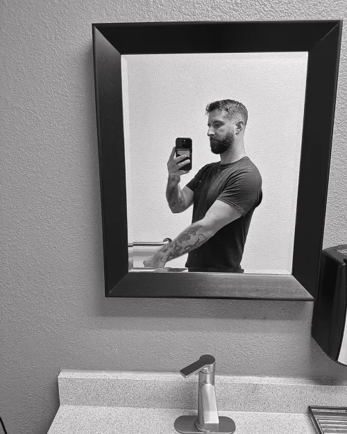Thumbnail Feeling swole and artistic by Pathfinder_dog