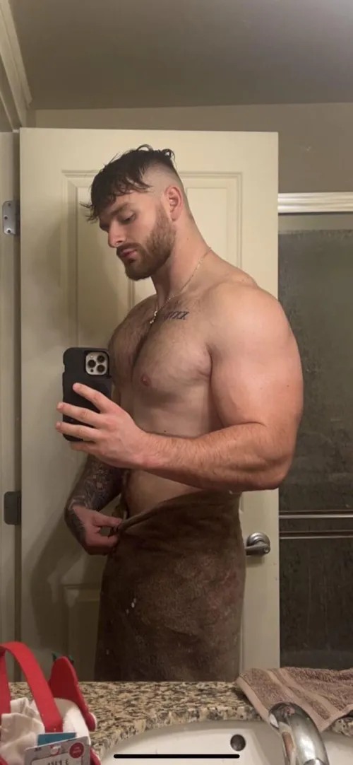 Thumbnail Just finished working out  by TobiasHunk