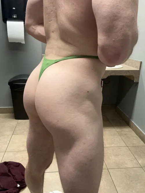 Thumbnail Post gym by UpnDown89