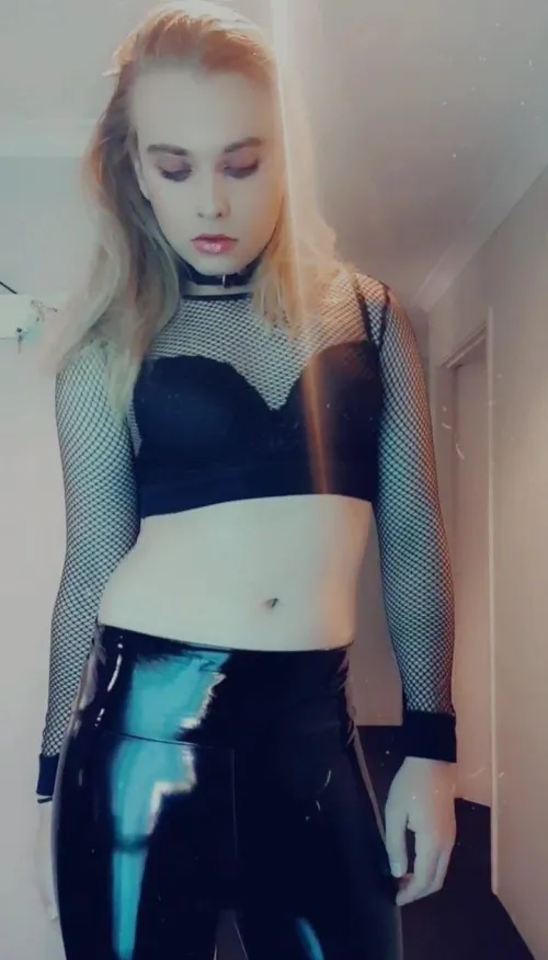 Thumbnail Looking like an edgy stripper  by sometimeskaylie