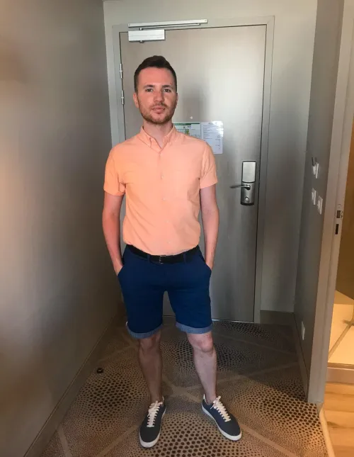 Thumbnail Trying to be less punchable on vacation  how am I doing  by FairAd4560