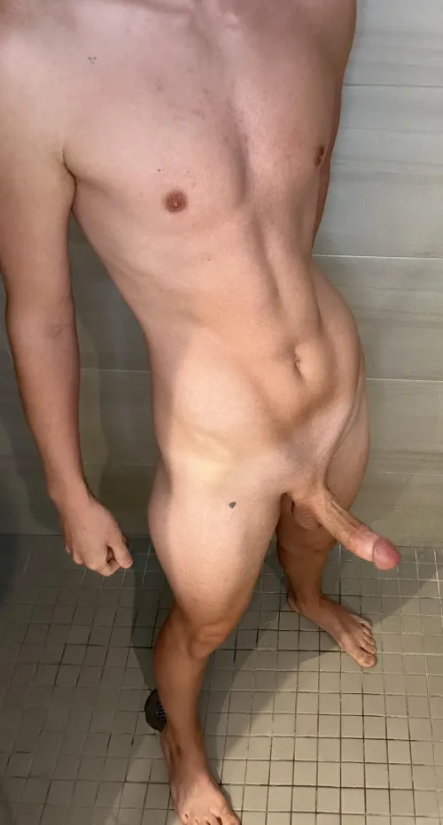 Thumbnail Be honest bro would you suck it in the gym shower by casparlee1963