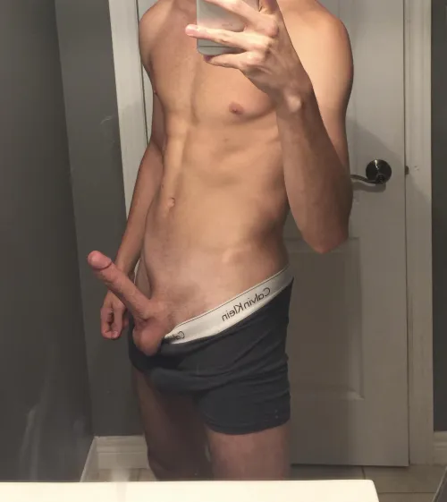 Thumbnail 23M  by Brrreddit01