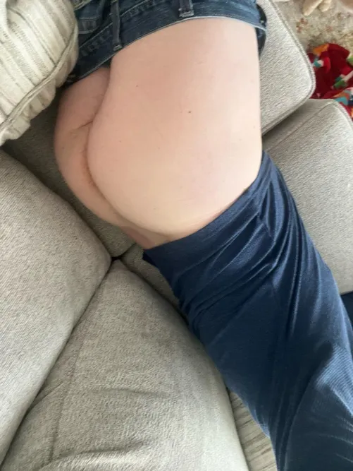 Thumbnail Hows my butt 35 by cutebadhusband