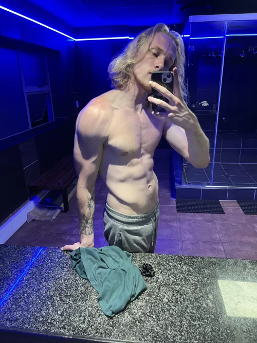 Thumbnail Post gym selfie  by Reaper_Is_NSFW