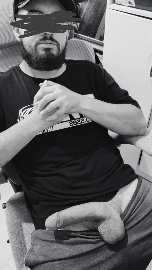 Thumbnail 32 Straight Gamer and Horny by Scared-Analyst9018