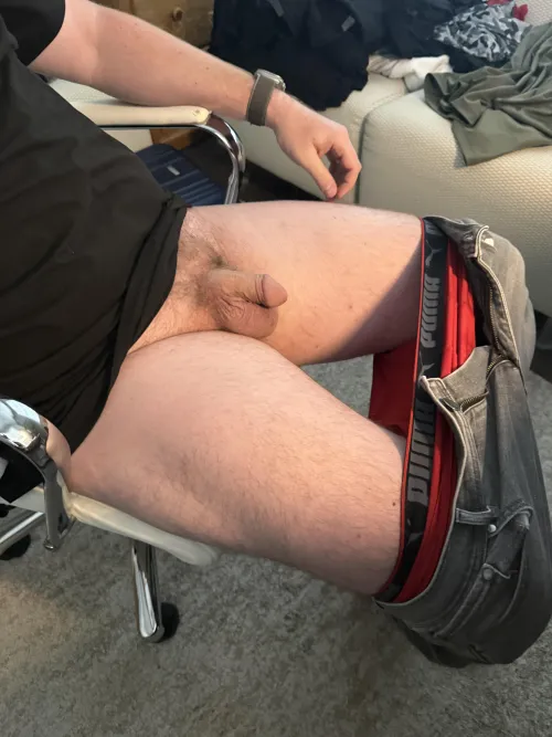 Thumbnail Just an average 35 year old  by PresentationHour8301
