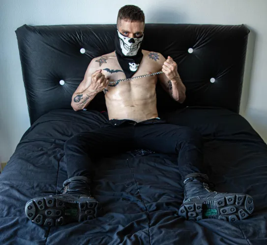 Thumbnail A guy like you should wear a collar and obey without hesitation by Roderick44
