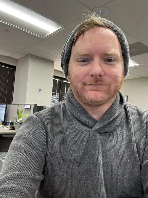Thumbnail It was 42 today heres to one of the few days I get to see if my warm clothes still fit  by Arthur_Travis19