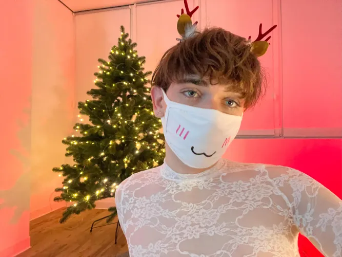 Thumbnail My parents might not approve but this is the future of men by spooonlace