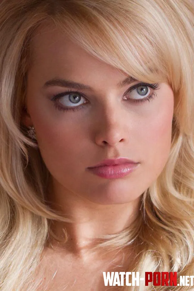 Margot Robbie by Packaryammy