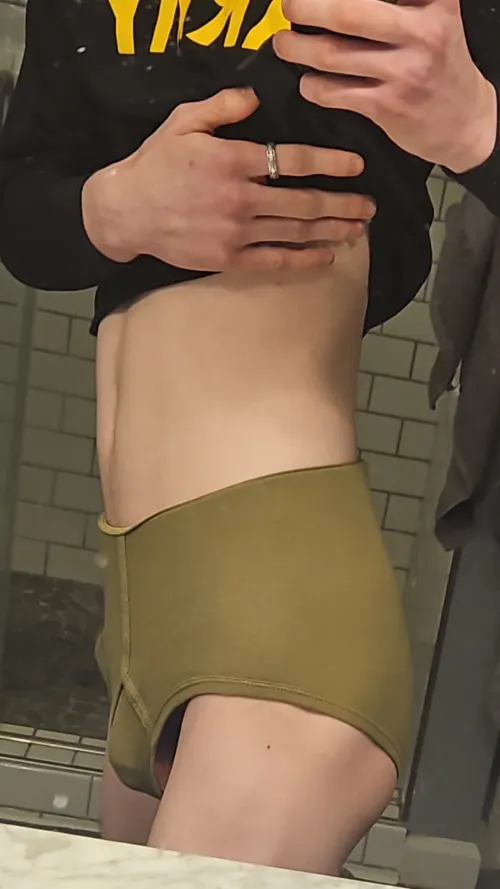 Thumbnail Just got back from basic come say hi by Fancy-Chemistry-4639