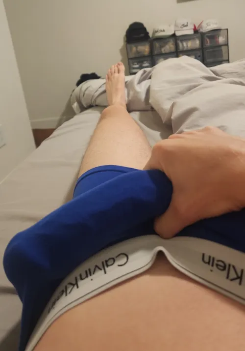 Thumbnail Who wants to see this absolutely massive cock bare 23m by Acrobatic_Spend9817