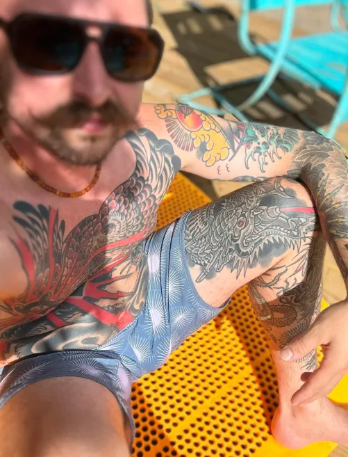 Thumbnail Trying to tease the neighbors  by sitonmyfacepleezze