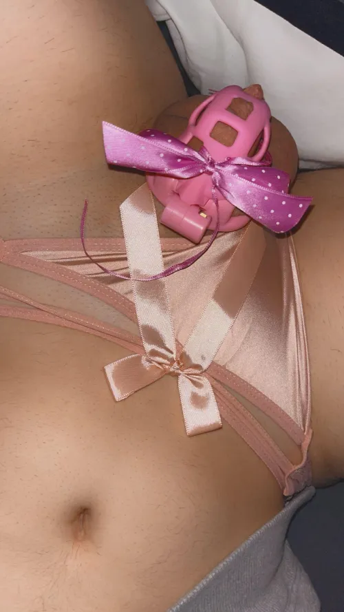 Thumbnail Am I girly enough  by lulu251