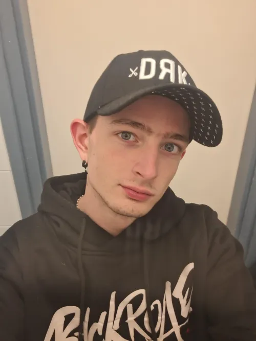 Thumbnail Just turned 21 by Gitom04