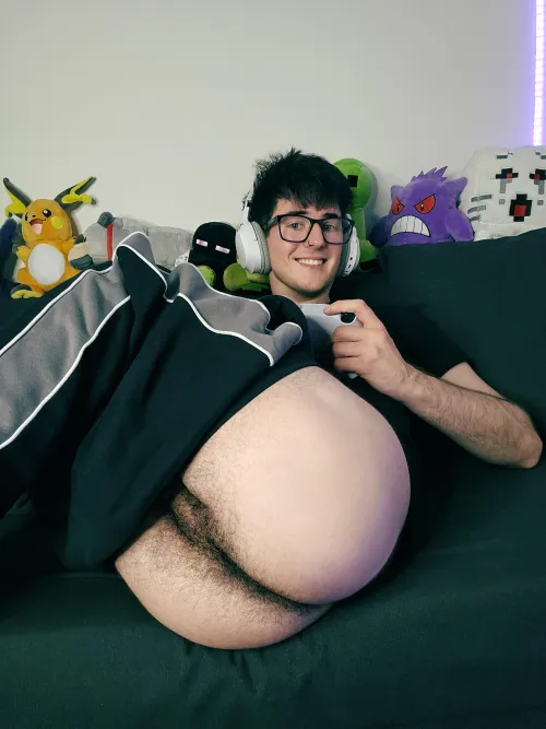 Thumbnail Get your butts out its Friday  by lucas_raven