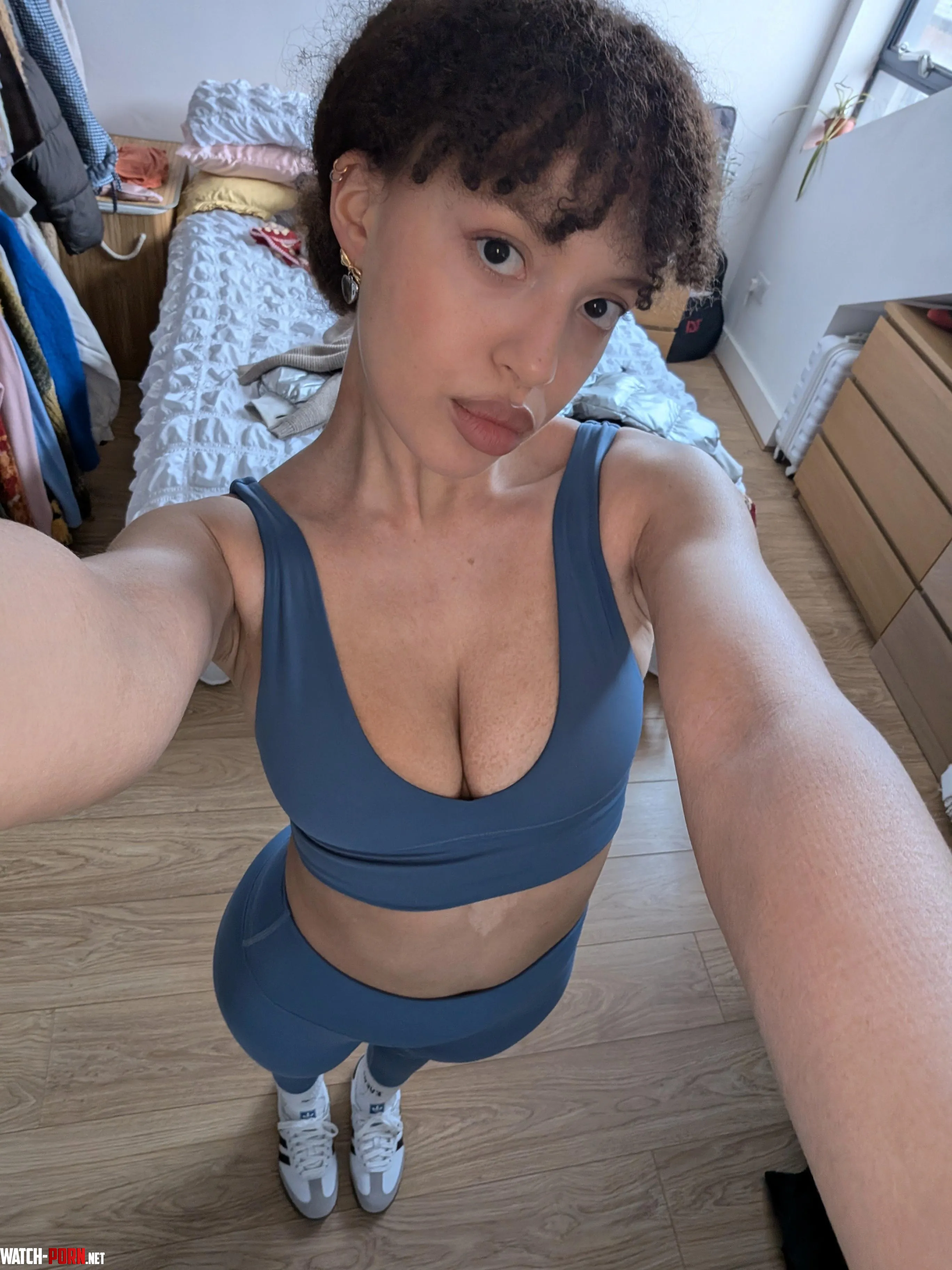 Cant stop teasing wont stop teasing  by xx-alien