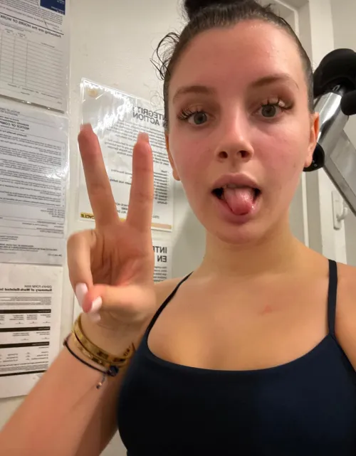 Thumbnail Juliafterdark: Real American College Girl Exposes All on OnlyFans | OnlyFansPromotions